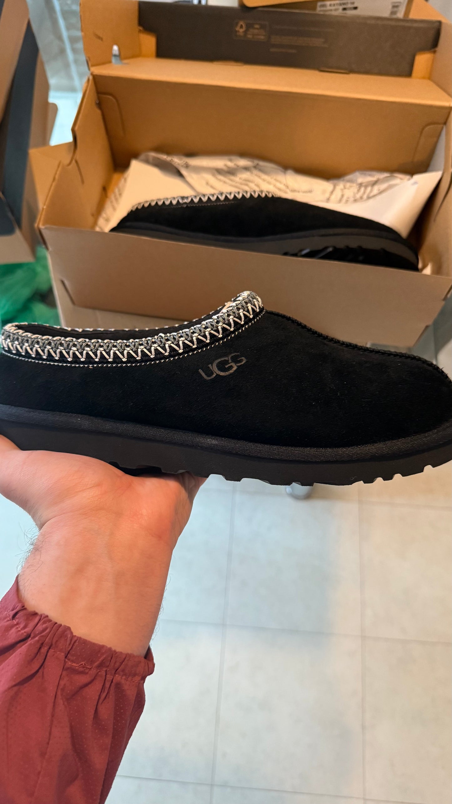 UGG Tasman Black