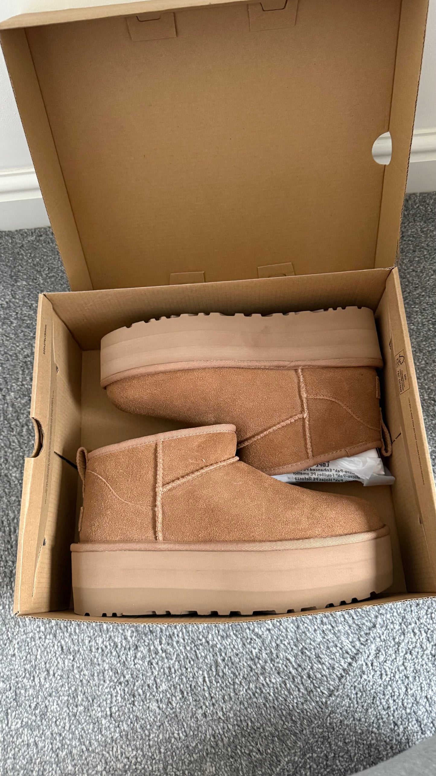 UGG Platform Ultra Mini Chestnut